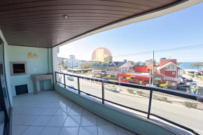 Apartamento sobre a avenida principal